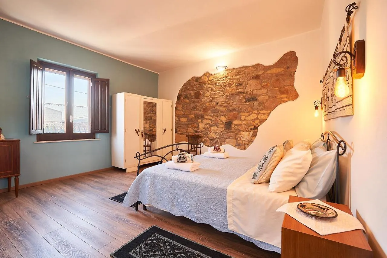 Al Vicolo VI Bed & Breakfast Sardara