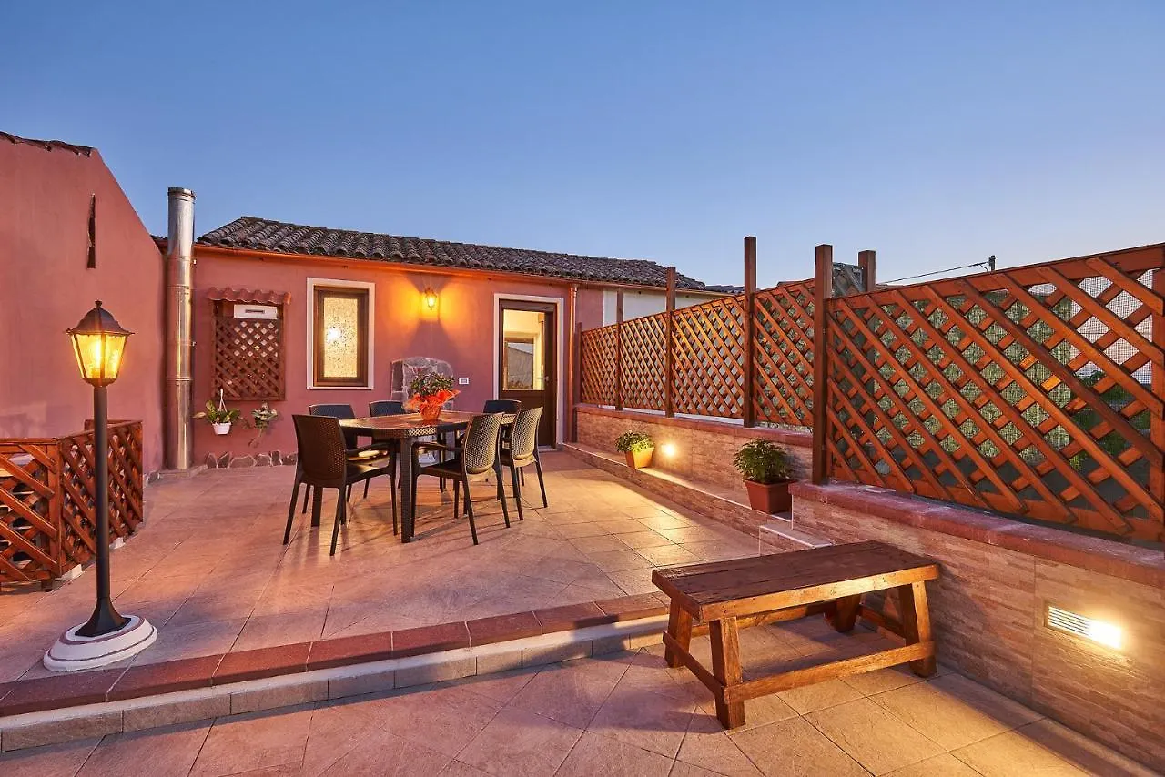 Al Vicolo VI Bed & Breakfast Sardara Italy