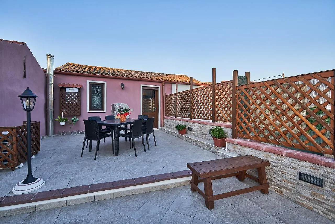 Al Vicolo VI Bed & Breakfast Sardara