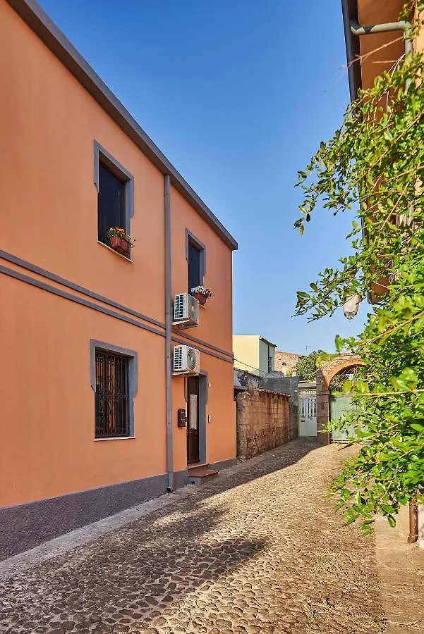 Al Vicolo VI Bed & Breakfast Sardara