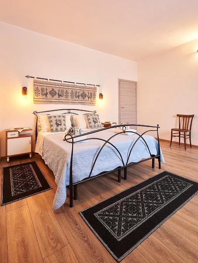 Al Vicolo VI Bed & Breakfast Sardara 0*,  Italy